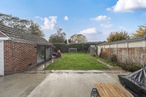 Garden with Home Office - click for photo gallery